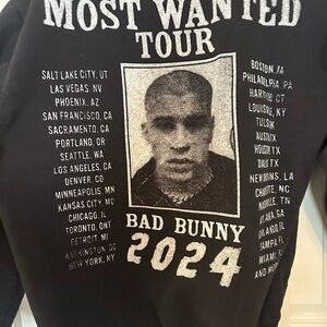 Bad Bunny- Black Graphic Tour Sweater- Hoodie concert new!!